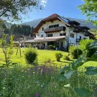 Frühstücks-Radpension Taurer-Thoman, hotel i Dellach im Drautal