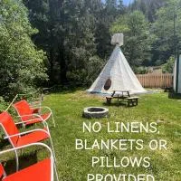 22ft authentic Tipi, hotel en Tillamook