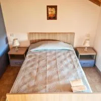 la casa del cedro, hotel u gradu 'Riposto'