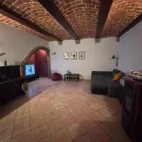 C'dei Boschi charm and nature in Piedmont, khách sạn ở Montà