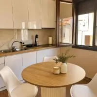 Bright and central apartment, hotel i Siatista