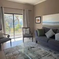 Heavenly Luxury Retreat at Fourways, מלון בFourways