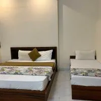Hotel Banshi Wala - Best Hotel in Khatu Shyam ji Near Khatu shyam ji Tample, hotel i Khātu
