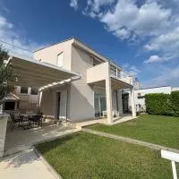 Villa Pontem, hotel di Komarna