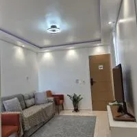Apartamento boa vista para serra da mantiqueira, Apartment with a good view of the Mantiqueira mountain range, hotel i Pindamonhangaba