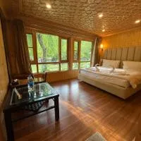 River Retreat Resort, хотел в Пахалгам