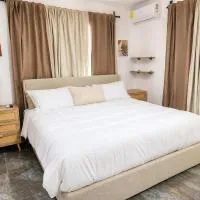 5 min walk to La Romana Cruise Port Casa 4 dormitorios, готель у місті Ла-Романа
