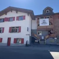 Hotel Péz Regina – hotel w mieście Lumbrein