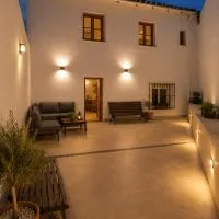 EL CHORRO Aire acondicionado Bar privado Barbacoa Amplios patios, hotel a Castalla