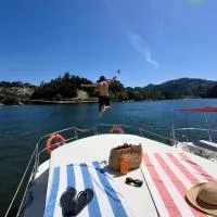 Douro Houseboat, hôtel à Várzea do Douro