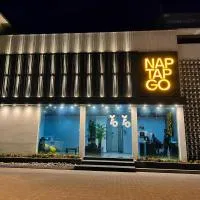 NAPTAPGO - Japanese Inspired Pod Hotel Katra, hotel in Katra