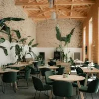 Château de Villars, chambres, lodges avec spa, hotel a La Chapelle-Villars