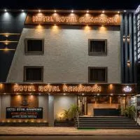 Hotel Royal Aanandam, hotel v destinácii Gwalior