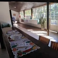 Casa térrea abraçada pela Natureza - Serra da Cantareira, hotel u gradu Mariripora