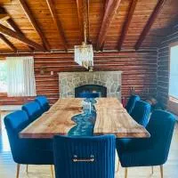 Lakewoods Cottage, hotel u gradu Oxtongue Lake