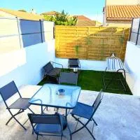 Entre Terre et Mer, logement cosy, хотел в Poussan