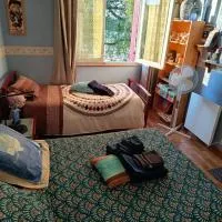 Chambres d'hôtes Chez nous, hotell i Nantheuil