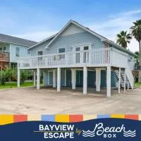 Cozy Beach Home With Gameroom Near Sea Isle Marina, hotel a Galveston