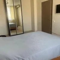 7 небо сдам посуточно свою 1 комнатную квартиру, hotel a Odessa