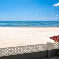 Uroa Beachfront Apt Direct Sand, hotell i Uroa