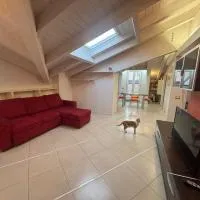Casa Mary, a comfortable attic apartment near the beach-Lavagna centro, Hotel in Lavagna