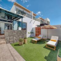 Casa Costa Esmeralda Plus - Sun and Relax By Lanzarote Vacation Homes, hotel en Costa Teguise