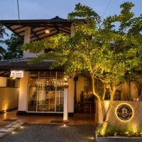 Skyline & bitcoin coffee lodge, מלון בקלוטארה