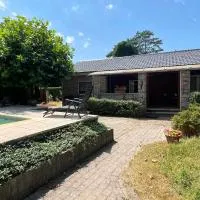 Vakantiehuis De Bosrand Goor-Asbroek – hotel w mieście Hulshout