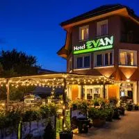 Viesnīca Hotel Evan u Hoffera with free parking pilsētā Topoļčani