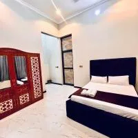 Cozy home by joyce,Room 1, walk to the Zanzibar airport, hotel en Kiembi Samaki