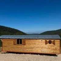 Roulotte insolite à la Ferme – hotel w mieście Rimbach-près-Guebwiller