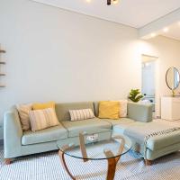 Seaside Retreat for Relaxed Kalamata Beach Stays, &xi;&epsilon;&nu;&omicron;&delta;&omicron;&chi;&epsilon;ί&omicron; &sigma;&tau;&eta;&nu; &Kappa;&alpha;&lambda;&alpha;&mu;ά&tau;&alpha;