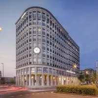 아마디 파노라마 호텔(Amadi Panorama Hotel)