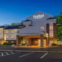 Fairfield Inn & Suites by Marriott Marietta، فندق في ماريتا