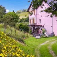 Maison charmante à Chirens avec jardin clôturé, hotel a Chirens