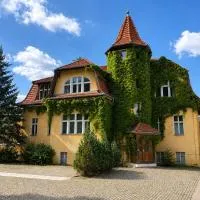Villa am Peetzsee Unterkunft am See in Grünheide mit Parkplatz, Self Check-in, Küche, WLAN, Nähe Tesla Berlin, ξενοδοχείο σε Schlangenluch