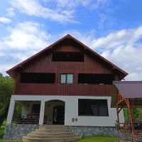 Casa Bebe, hotel en Grinţieş