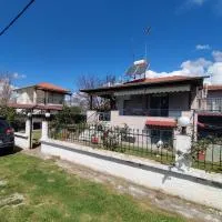 Villa Elpida, hotel v mestu Nea Plagia