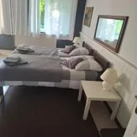 dom & weranda, hotel a Szczęsne