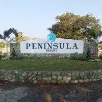 The Peninsula Resort، فندق في Mamburao