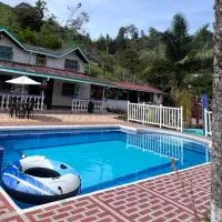 Finca Hotel Mariangel, hotel u gradu El Peñol