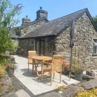 Garth Engan B&B with private lounge, hotel in Llanbedr