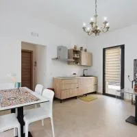 ByAma Holiday House โรงแรมในเมนฟี