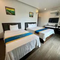 Family Transit Hotel، فندق في Thach Loi