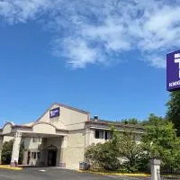 Knights Inn Hartford, hotel v destinácii Hartford