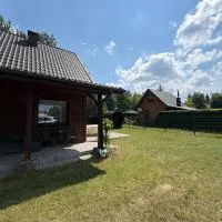 Domek pod Sosnami Okuninka, hotel in Okuninka