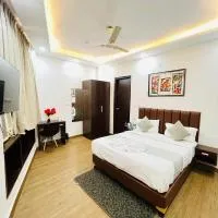 Hotel PP Tower - Near Ghaziabad Railway Station、ガーズィヤーバードのホテル