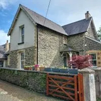 Old School B & B, hotel u gradu Llandysul
