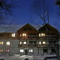 Черемош, готель в Яблуниці