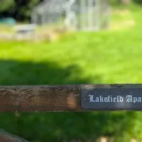 Lakefield Apartment, hotel em Bearnock